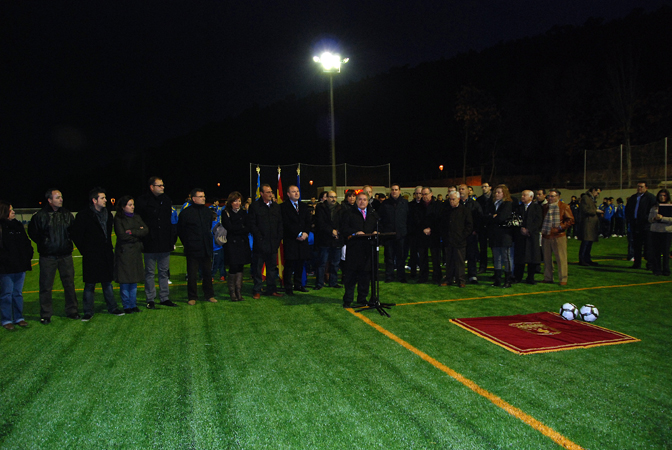 2011-Inauguracio camp de futbol amb gespa