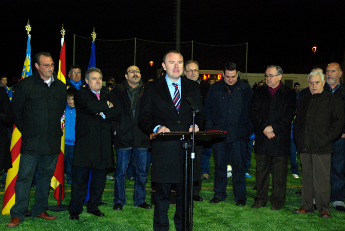 2011-Inauguracio camp de futbol amb gespa