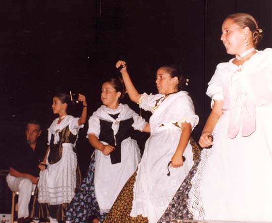 festival de danses benifair